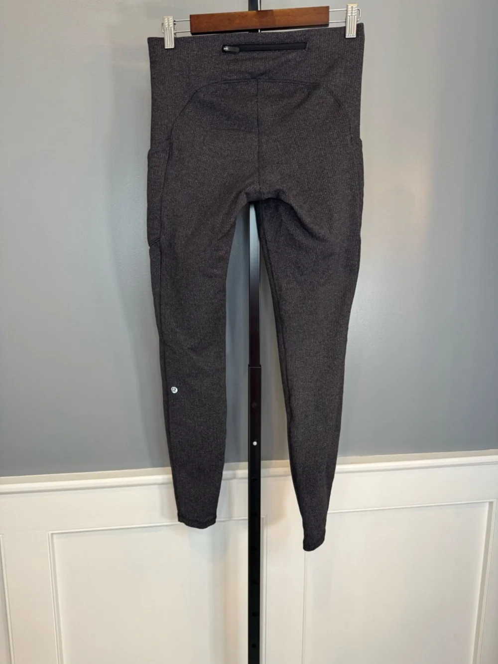 Lululemon Speed Up Tight 8 Gray Textured Luxtreme‎ Pocket Leggings